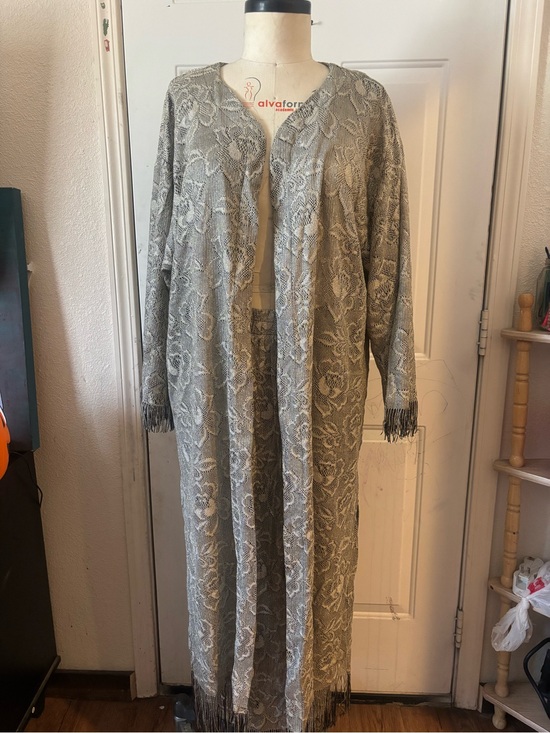 Dresses & Skirts - Long Lace Kimono Robe in Light Gray - Unbranded